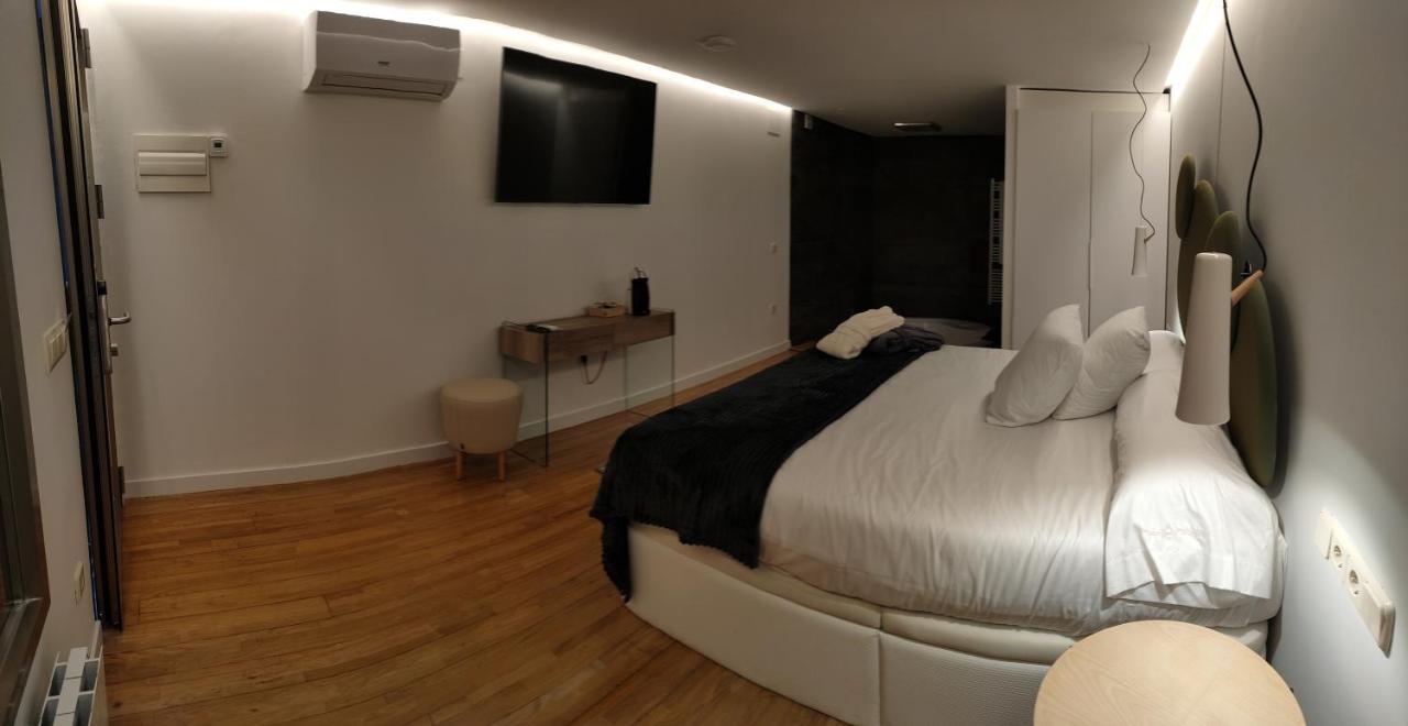 Espejo De Soledades Villa Vigo de Sanabria ภายนอก รูปภาพ